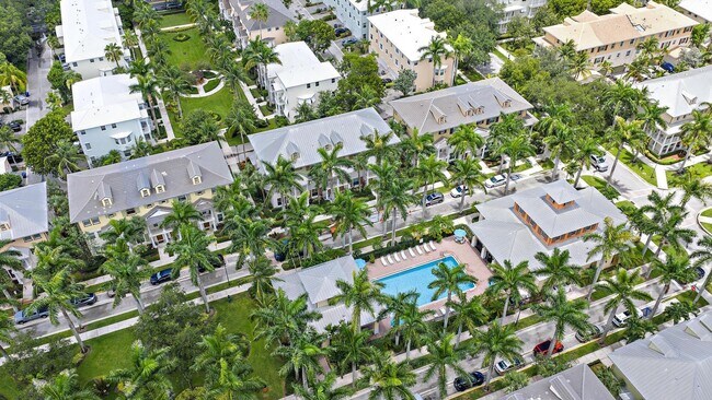 Building Photo - 1522 Limetree Bay Ave