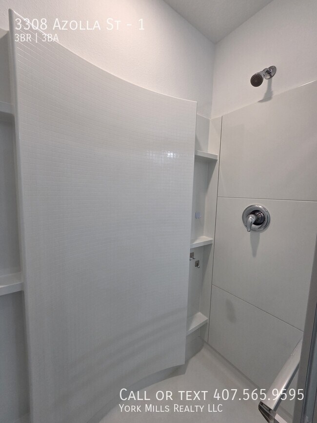 Building Photo - 3308 Azolla St