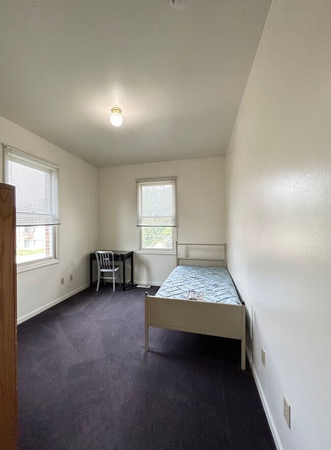 Building Photo - Available for Reservation 2026-27