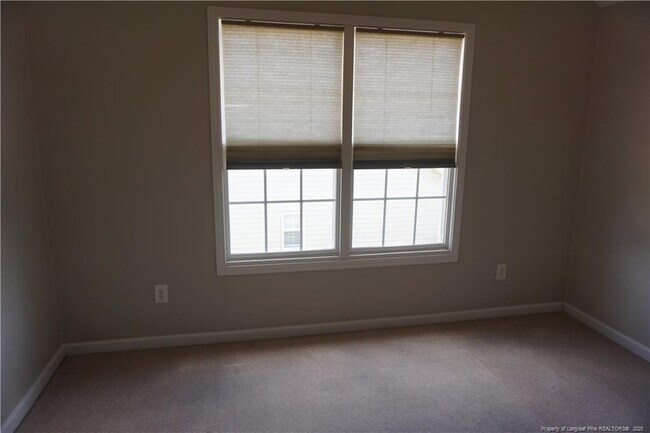 Building Photo - 2913 Aristocrat Ln