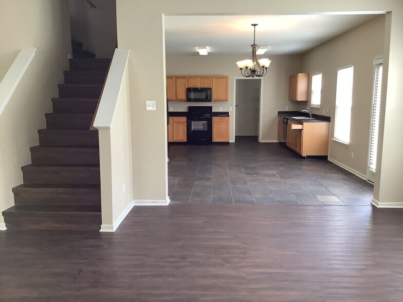 Building Photo - 5734 N Attleburg Dr