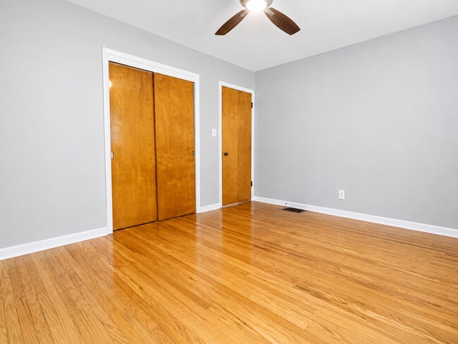 Building Photo - 2728 Riedling Dr