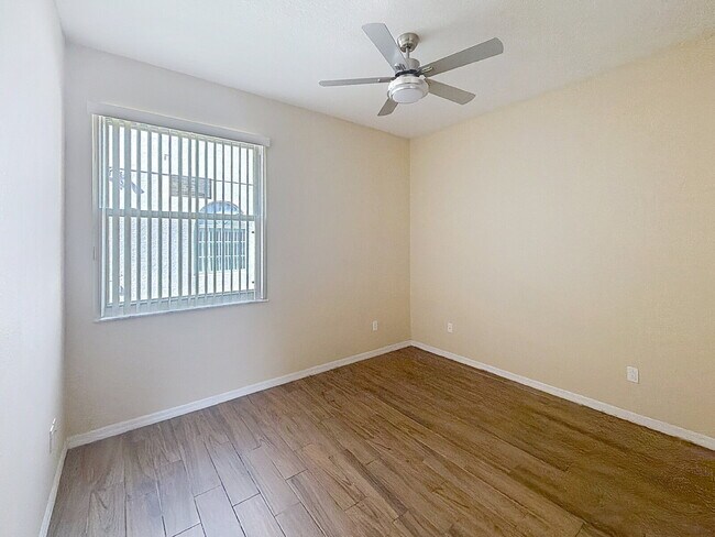 Building Photo - 2500 Trapside Ct