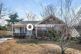Building Photo - 3 Bedroom Pet-Friendly Home in Nashville, TN with Main Street Renewal