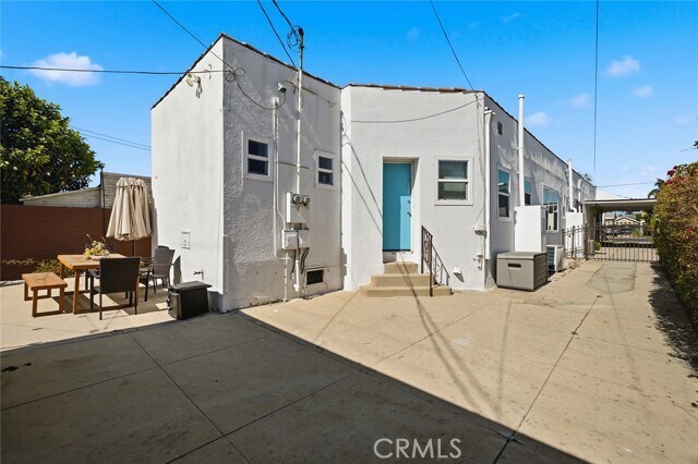 Building Photo - 4167 Denker Ave
