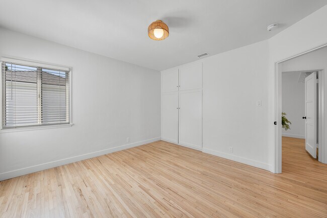 Building Photo - 616 Marine Ave