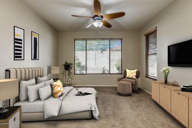 Building Photo - 2582 W Kit Carson Trail