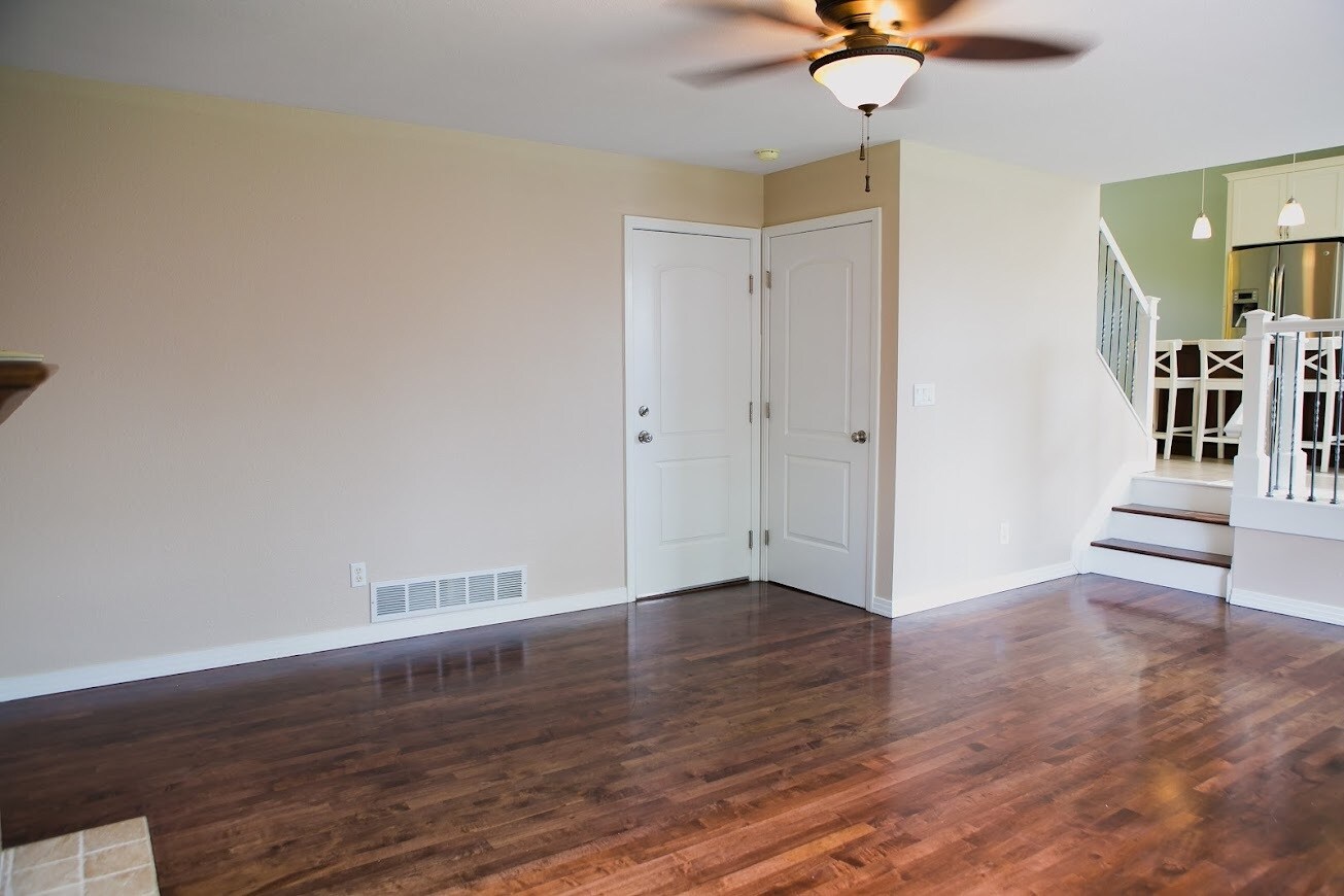 Building Photo - 4780 W 125th Ave