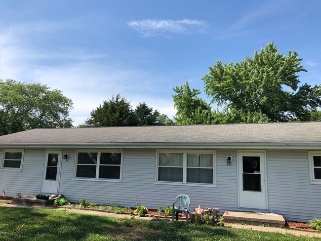 Building Photo - 130-132 Fauber Ln