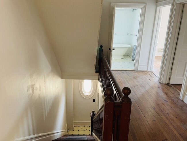 Building Photo - 117 Baltimore St