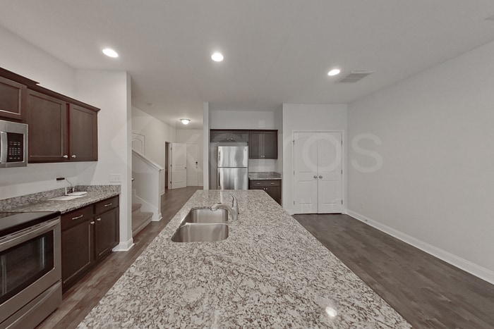 Building Photo - 415 Ferguson Ln