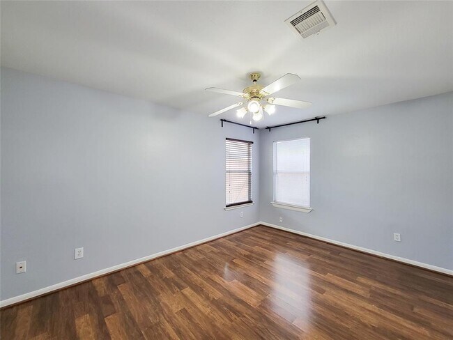 Building Photo - 19026 Yellow Thrush Dr