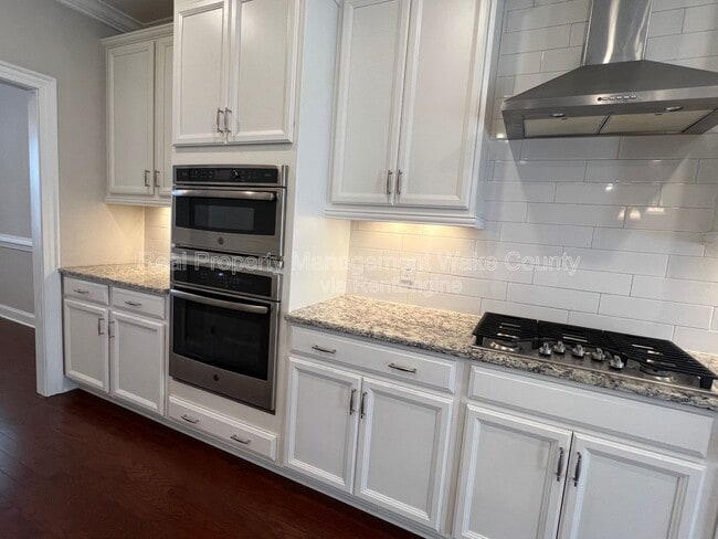 Building Photo - 1351 Gilwood Dr