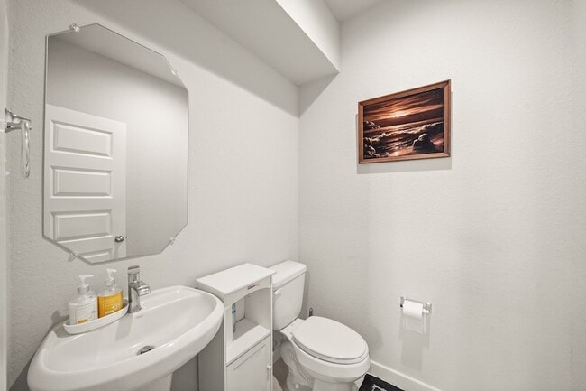 Building Photo - 18419 Windy Knl Wy