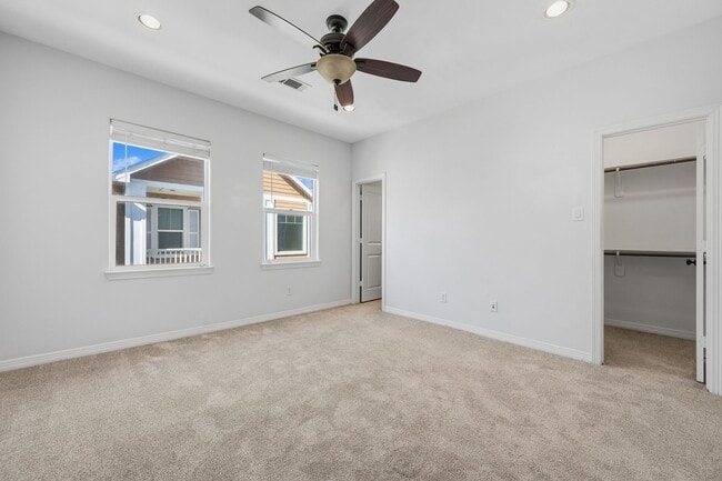 Building Photo - 617 W 24th St