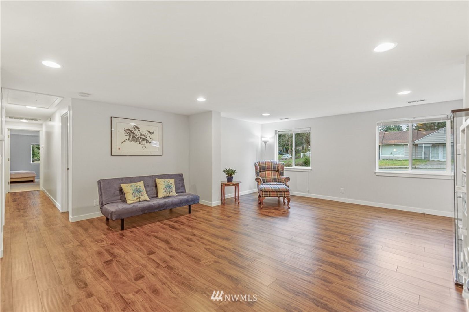 Building Photo - 4 Bed 2 Bath Home in Mountlake Terrace!