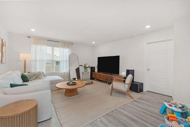 Building Photo - 5787 Belmont Stakes Rd