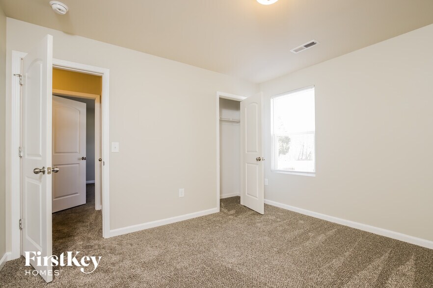 Building Photo - 178 Creekstone Ct