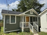 Building Photo - 2850 Appleton Ave