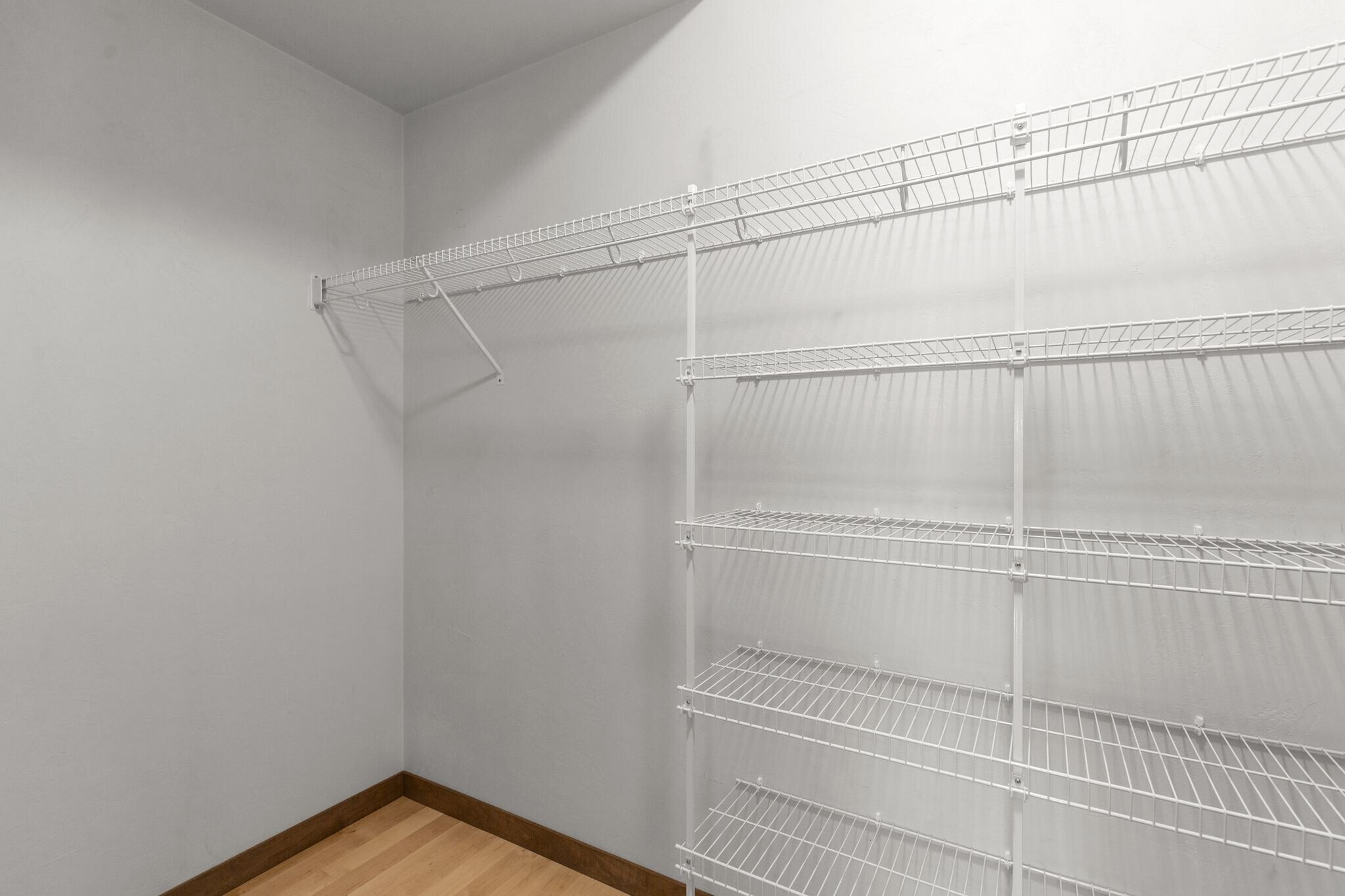 Building Photo - 1141 E Banta Ct