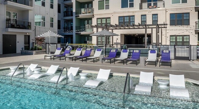 Building Photo - 2408 South Blvd