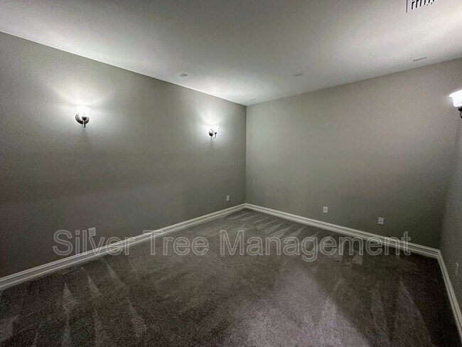 Building Photo - 1104 Pinnacle Ridge Rd