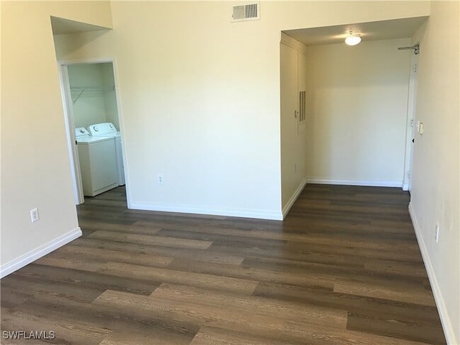 Building Photo - 7985 Preserve Cir