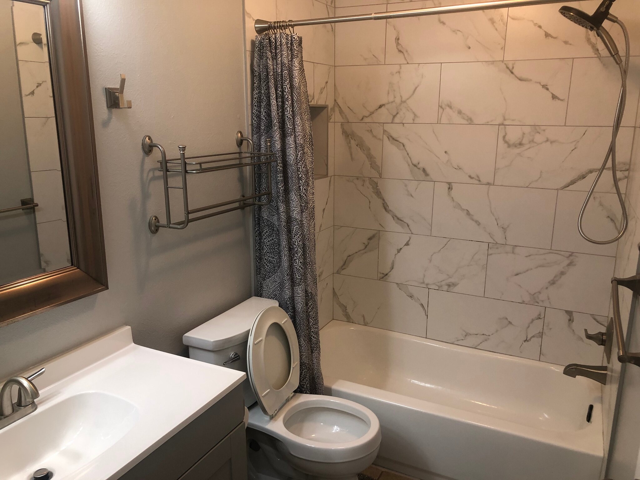 Building Photo - 5565 W 76th Ave