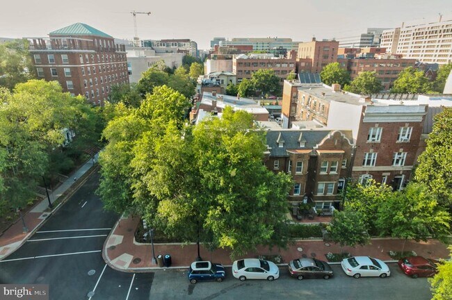 Building Photo - 2030 F St NW