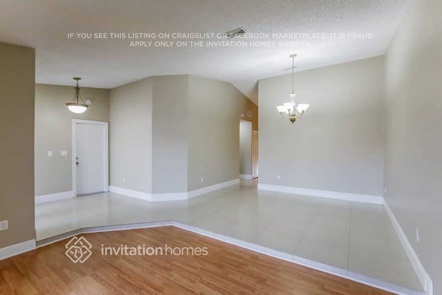 Building Photo - 15052 SW 63rd Ter