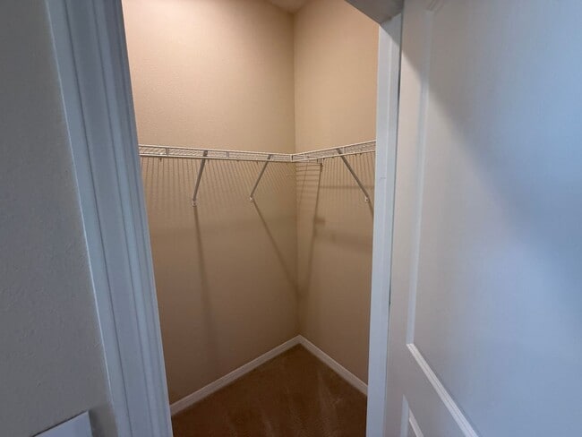 Building Photo - 3 Bedroom 2.5 Bath Single Family Home Promenade Estates