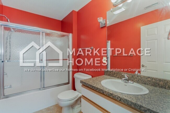 Building Photo - 2102 Chelsea Ln