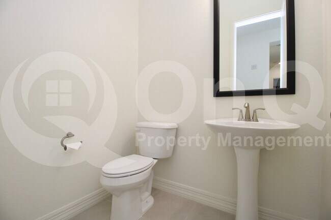 Building Photo - 1781 E Aster Pl