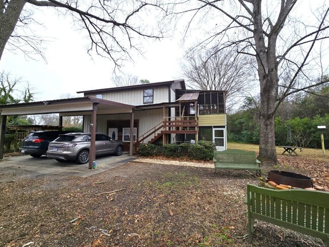 Building Photo - 2370 Wedgefield Rd