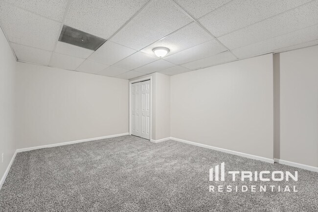 Building Photo - 3497 Hill Ln