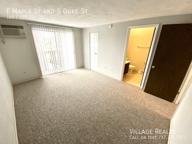 Building Photo - 505 E Maple St