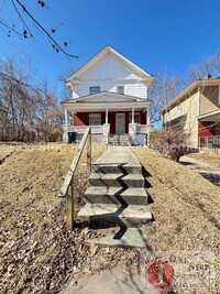 Building Photo - 3 Bedroom 1 Bathroom in Kansas City!