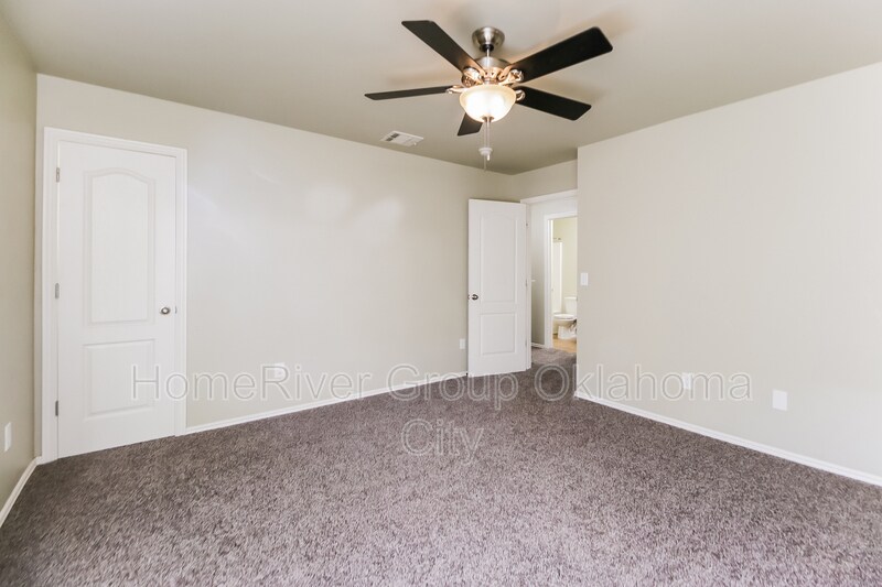 Building Photo - 6105 Courtyards Ct