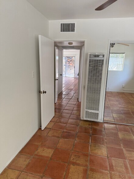 Building Photo - 585 S Camino Real