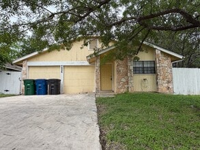 Building Photo - Charming Single-Story Home Near 1604 & Culebra
