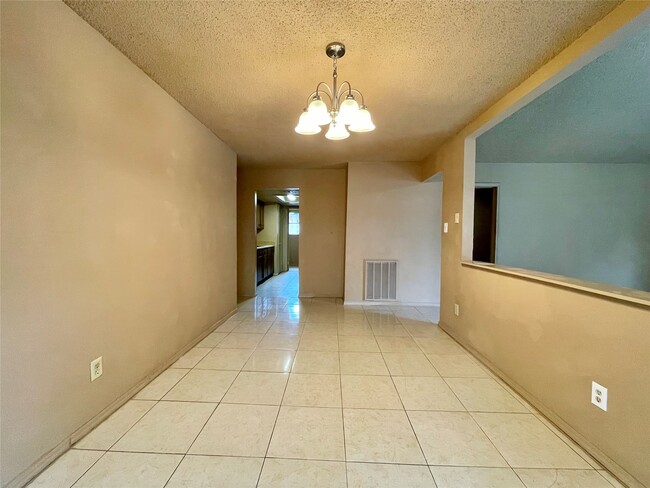 Building Photo - 5418 Dove Forest Ln