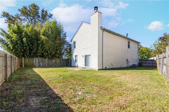 Building Photo - 908 Vincent Ct