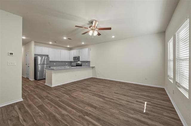 Building Photo - 105 4th St