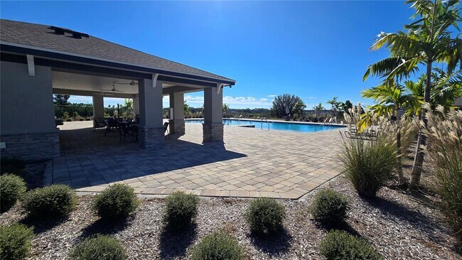 Building Photo - 2159 Chris Dr