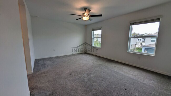 Building Photo - 6049 Shiner St