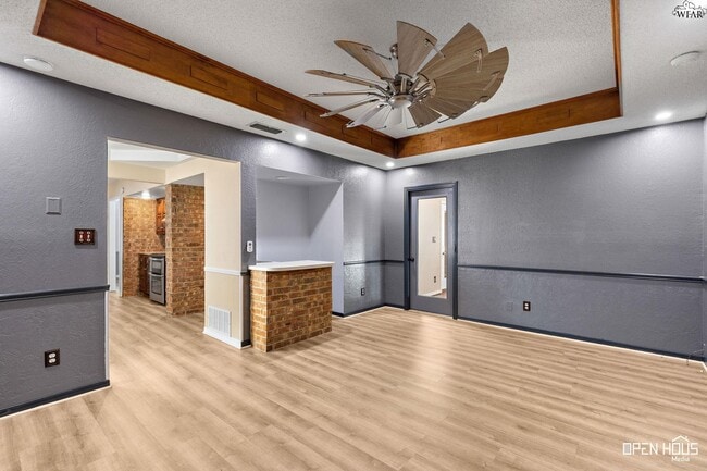 Building Photo - 4708 Stansbury Ln