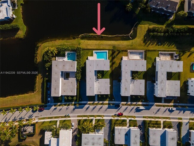 Building Photo - 16680 Botaniko Dr N