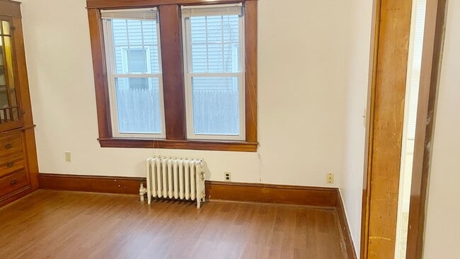 Building Photo - 73-75 Wallingford Ave