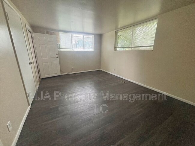 Building Photo - 740 Wasatch St.