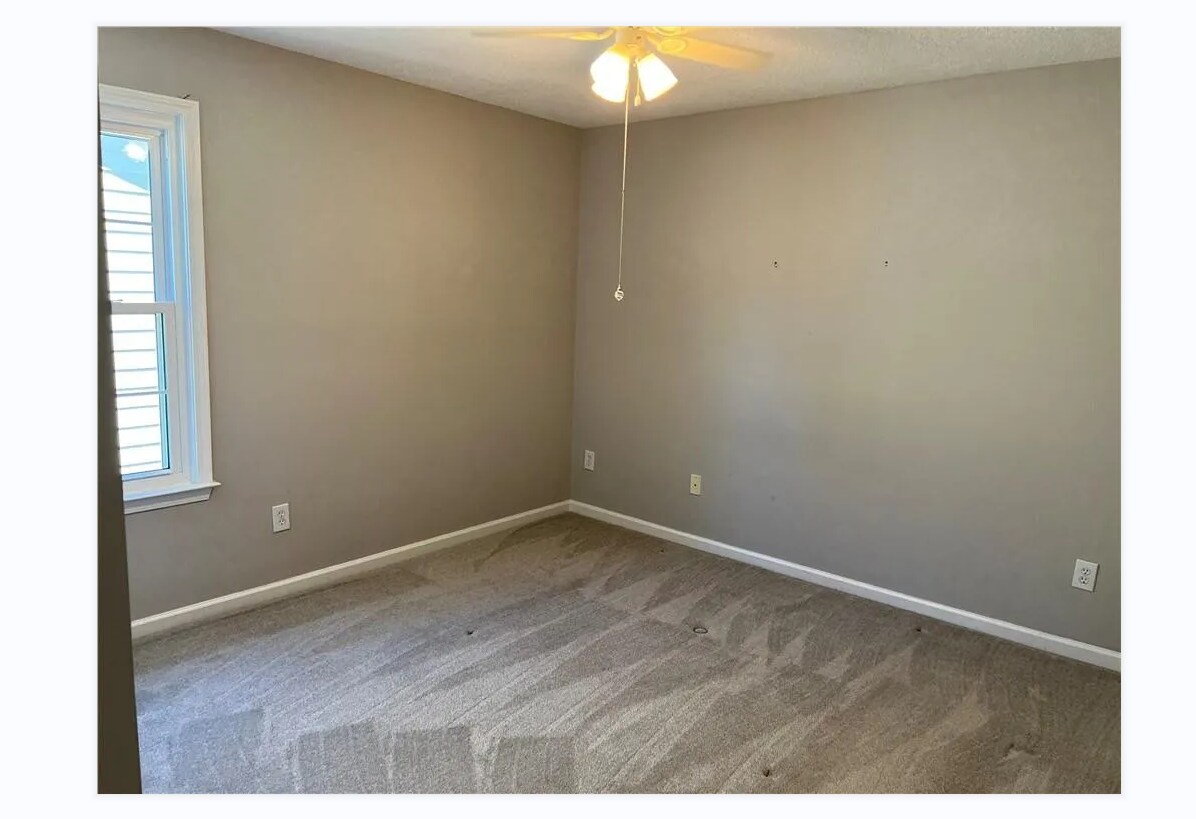 Building Photo - 4030 Ridgefair Dr